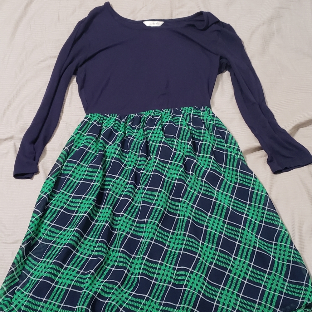Charming Charlie Green and blue plaid 3/4 sleeve dress